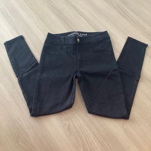American Eagle Super Super Stretch (Size 4)